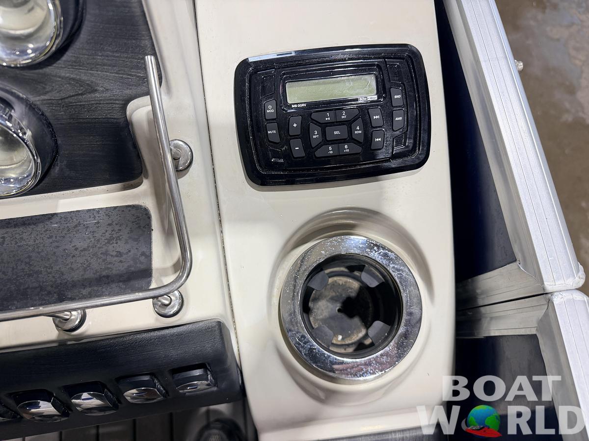 Used 2017 Sylvan S3 Rear Lounge with Sport Tower & 150HP Yamaha SHO VMAX - $39,995