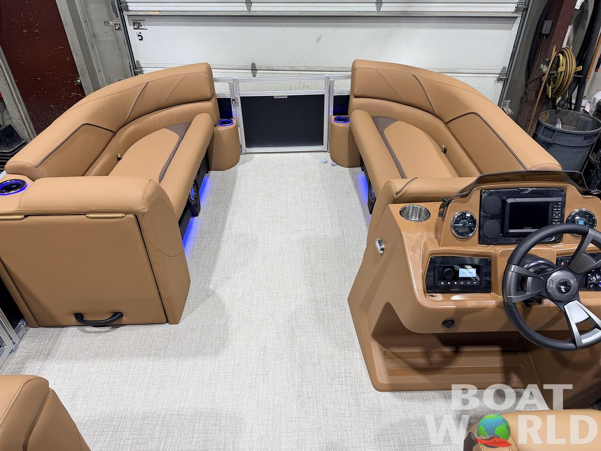 2026 Tahoe Sport 2385 VRB Swingback Tritoon $47995