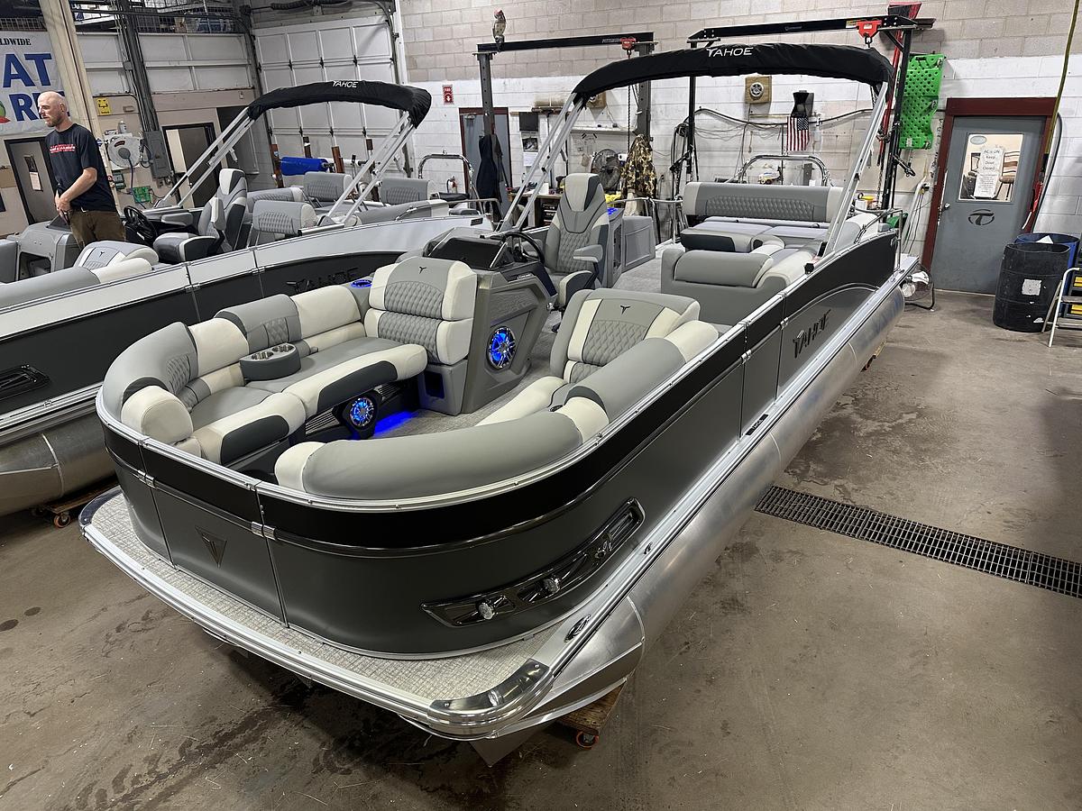 2025 Tahoe Pontoons Cascade 2385 Cruise Rear Bench Tritoon & Honda 225HP 4-Stroke EFI