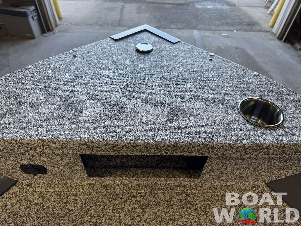 2025 Mirrocraft F167 Side Console & Honda 60HP 4-Stroke EFI