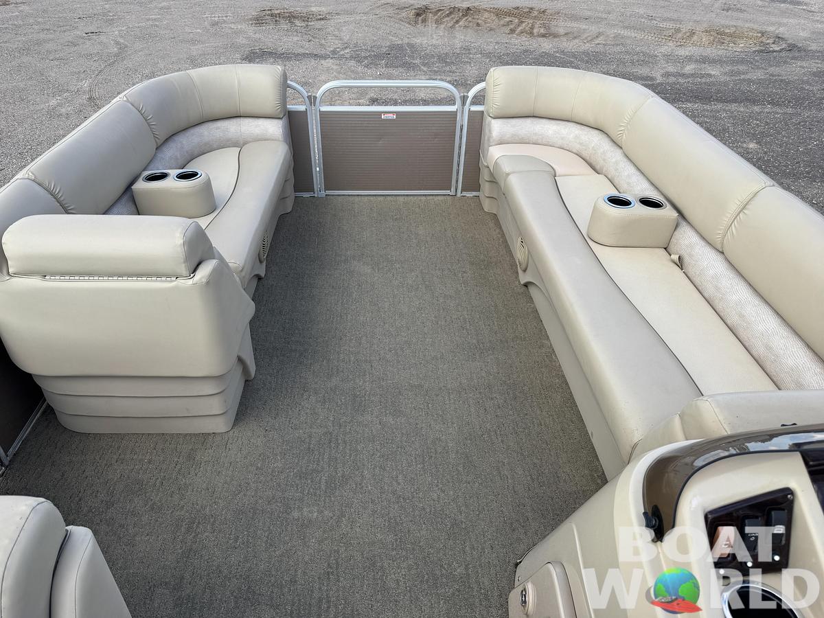 Used 2014 Bennington 22 SLX Pontoon
