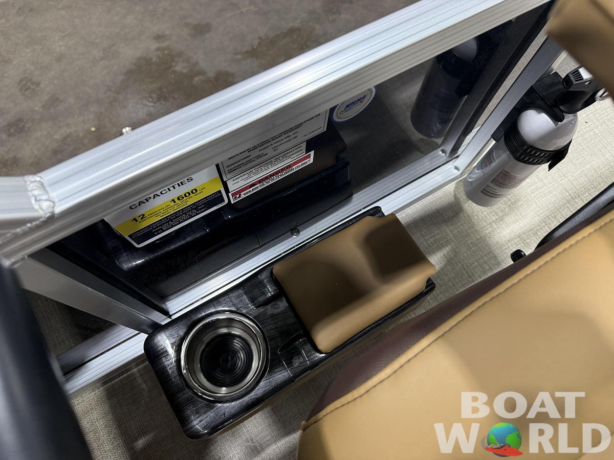 2026 Tahoe Pontoons Sport 2385 Swingback (VRB) Tritoon