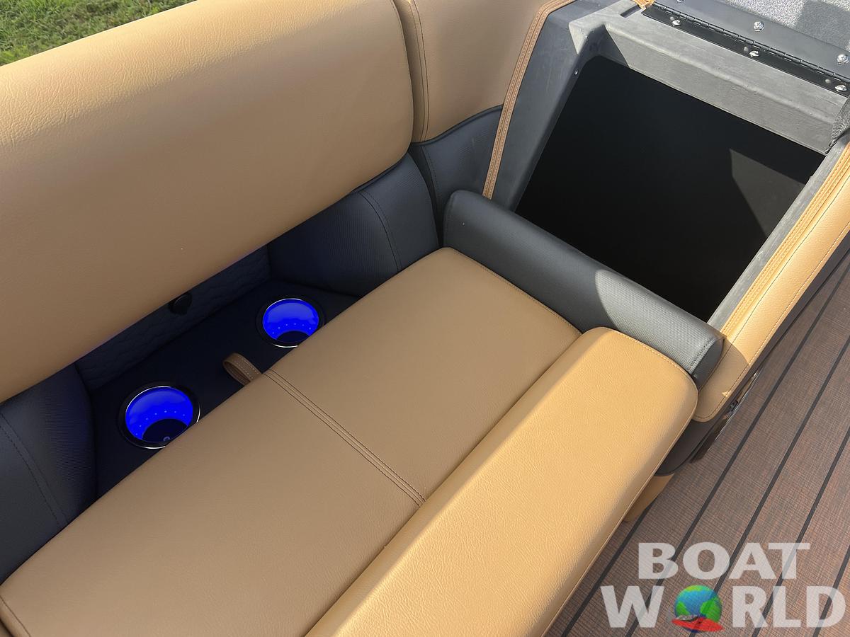 2026 Bentley Pontoons Elite 223 Admiral Quad Lounge Tritoon