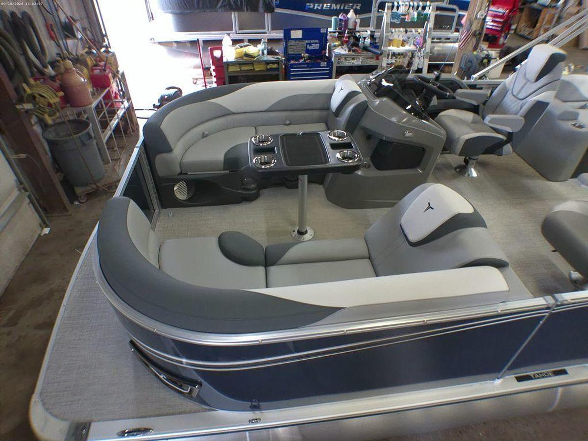 2025 Tahoe Pontoons LTZ 2385 Quad Lounge Shift SS & Honda 4-Stroke EFI
