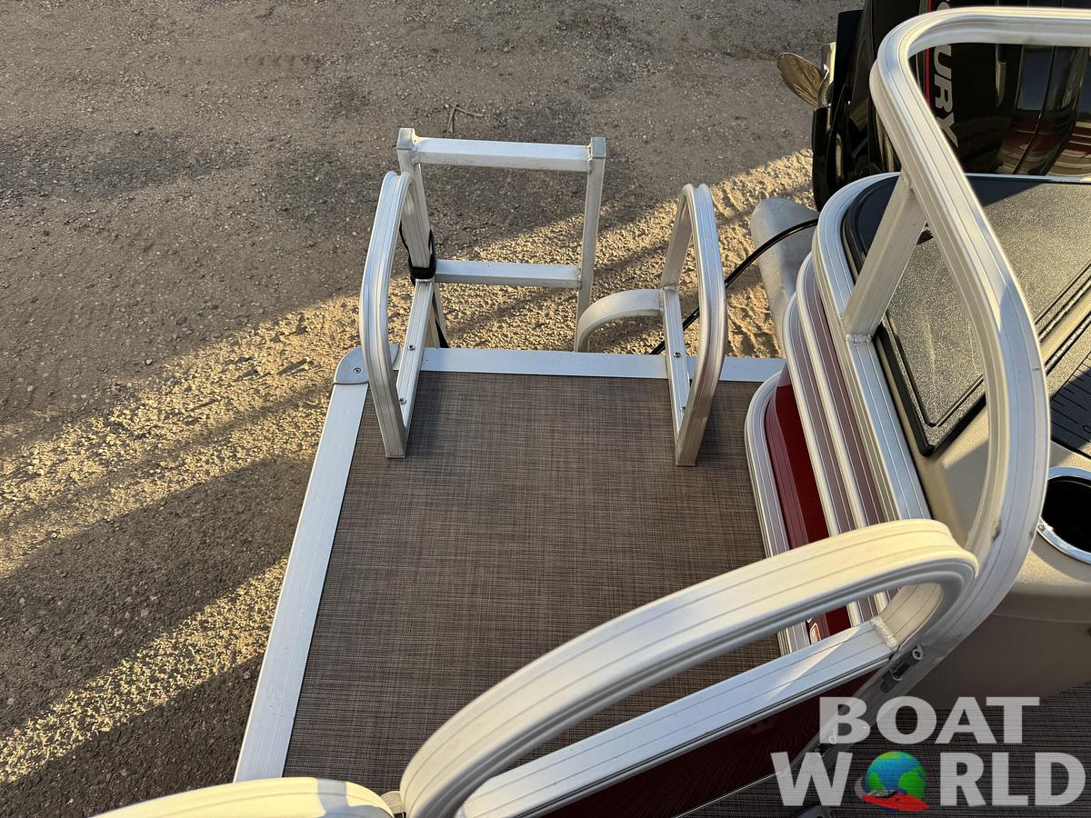 Used 2020 Sun Tracker Fishin Barge 20 DLX Pontoon