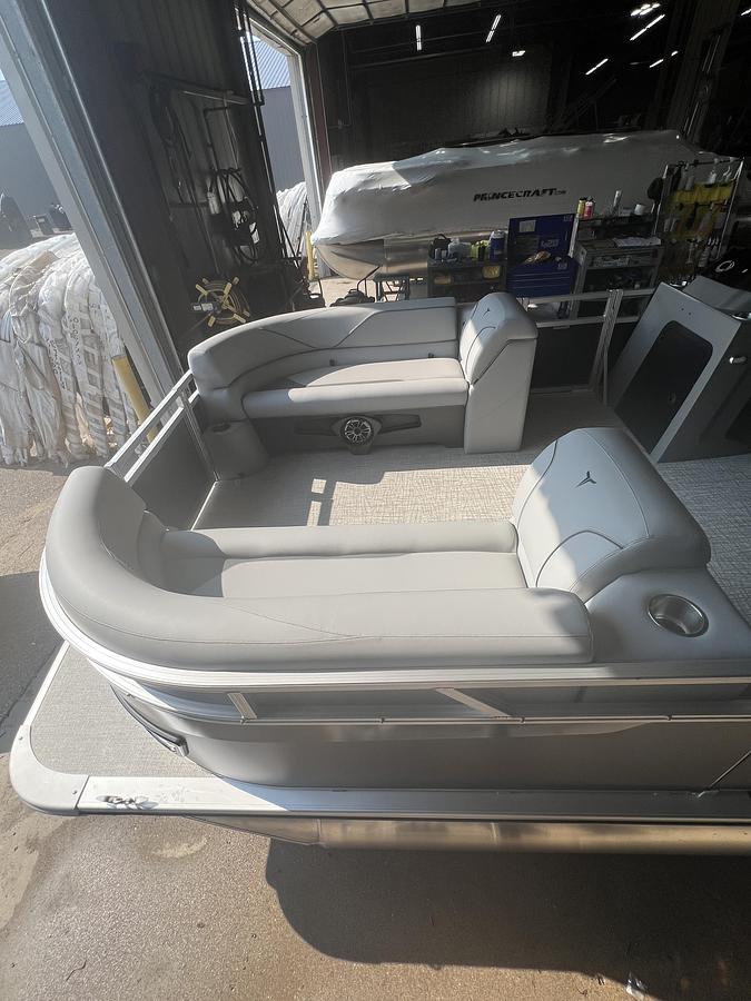 Used 2026 Tahoe Pontoons Sport 2385 Rear Fish & Honda 4-Stroke EFI