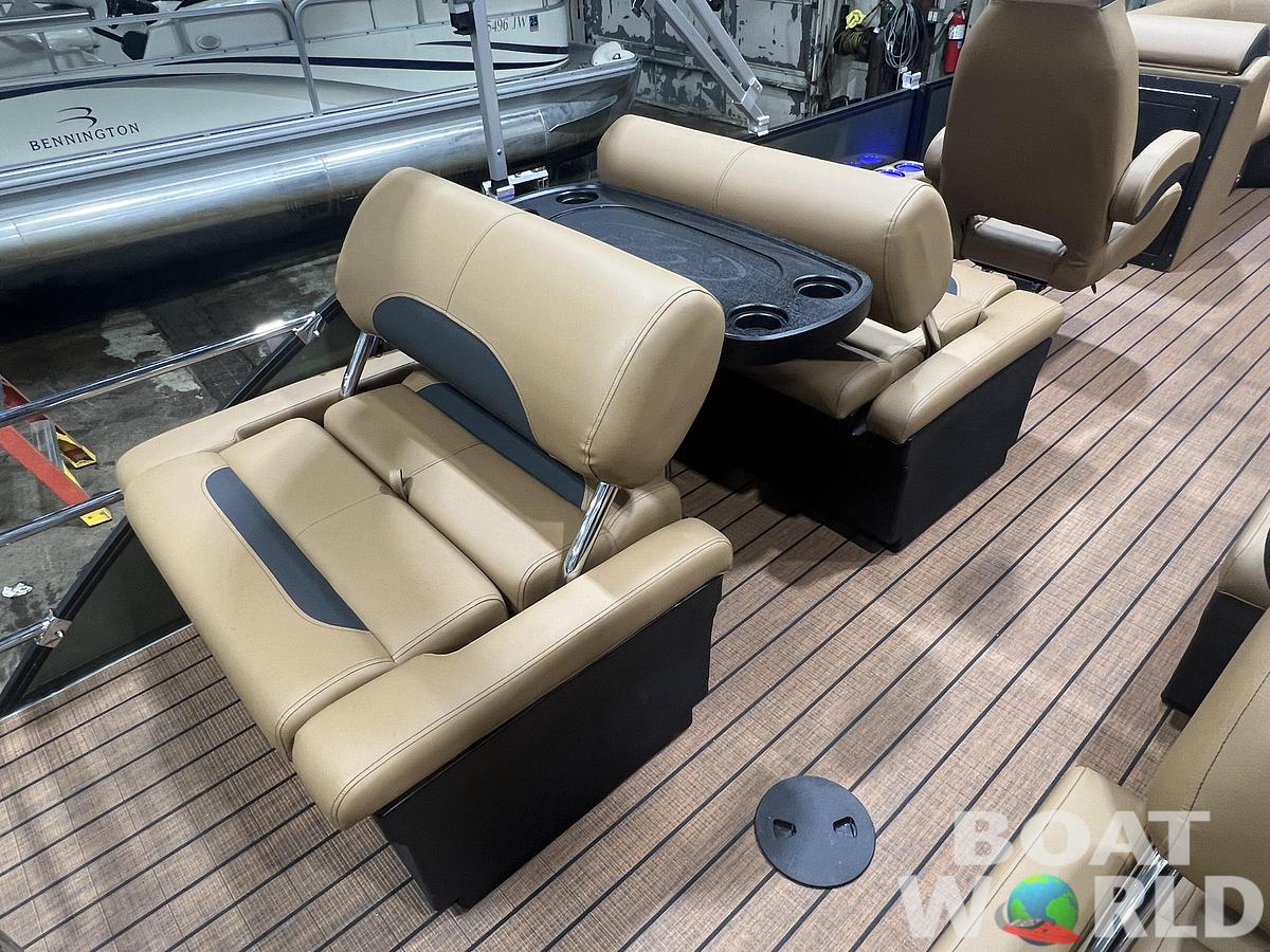 2026 Bentley Legacy 220 QSB Swingback $43995