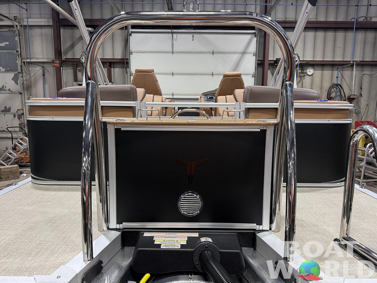 2026 Tahoe Pontoons LTZ 2385 Quad Lounge Tritoon