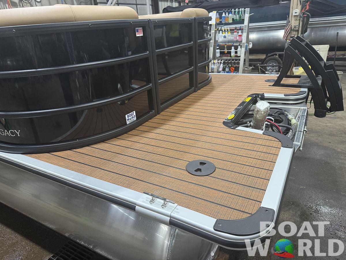 2026 Bentley Legacy 220 Navigator Quad Lounge Pontoon $36995