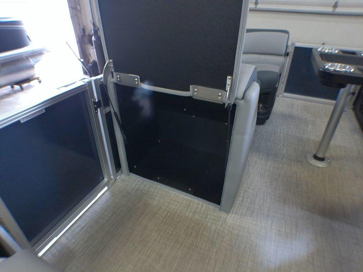 2025 Tahoe Pontoons LTZ 2385 Quad Lounge Shift SS & Honda 4-Stroke EFI