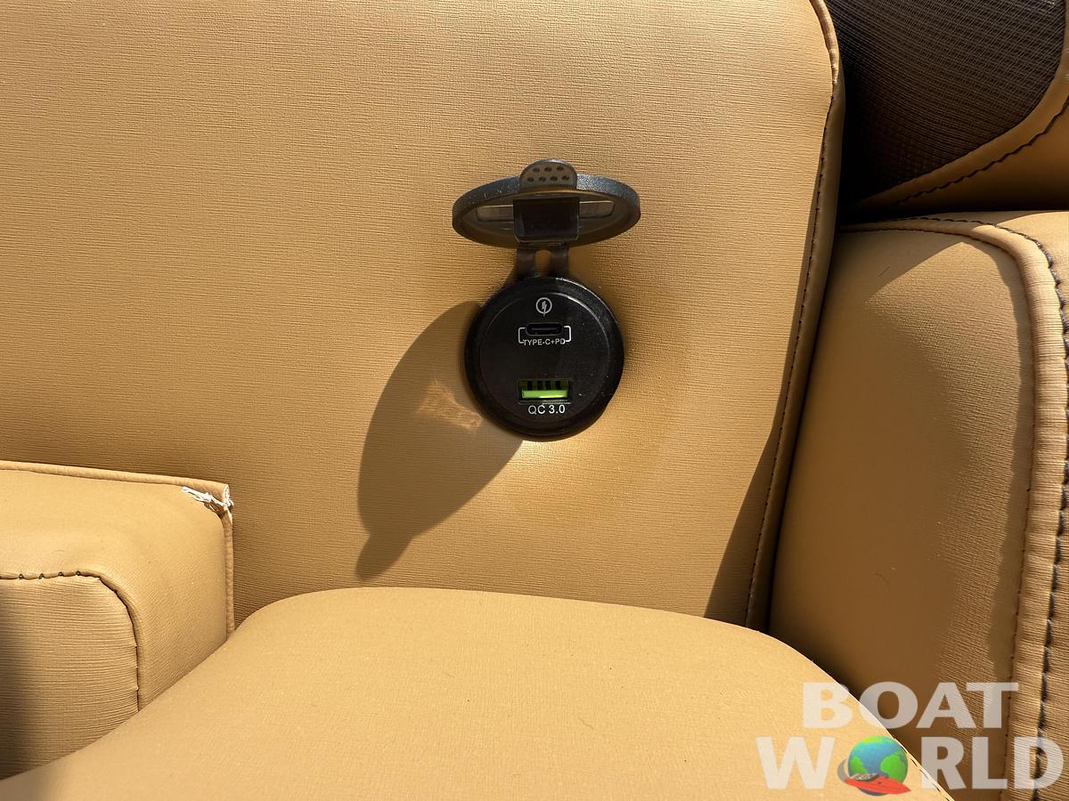 2025 Tahoe Pontoons LTZ 2385 Swingback (VRB) Tritoon & Honda 4-Stroke EFI