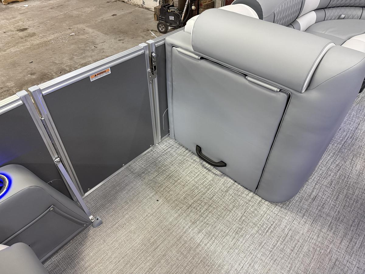 2025 Tahoe Pontoons Cascade 2385 Quad Lounge Tritoon & 225HP 4-Stroke