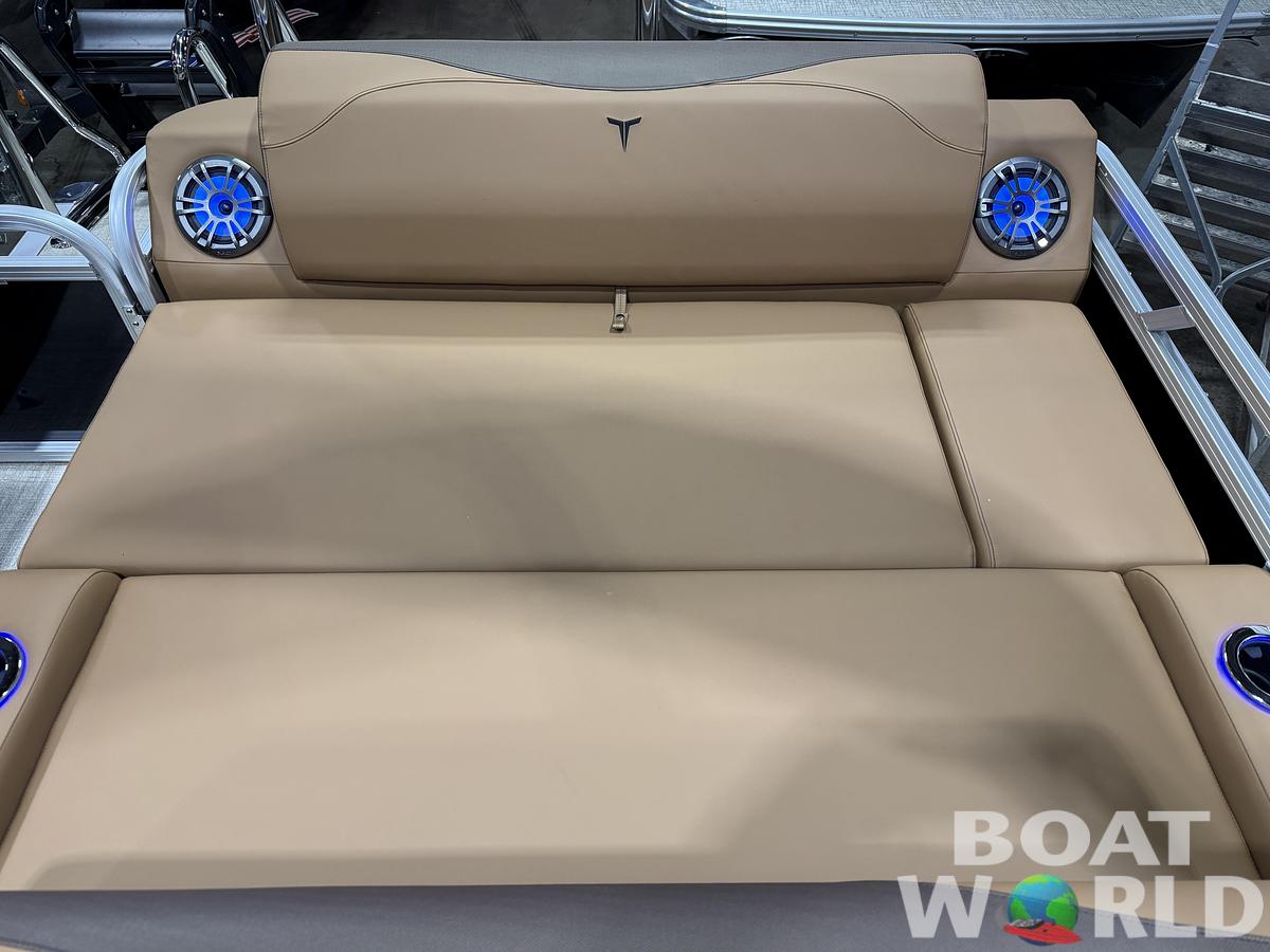 2026 Tahoe Pontoons LTZ 2385 Swingback (VRL) Tritoon