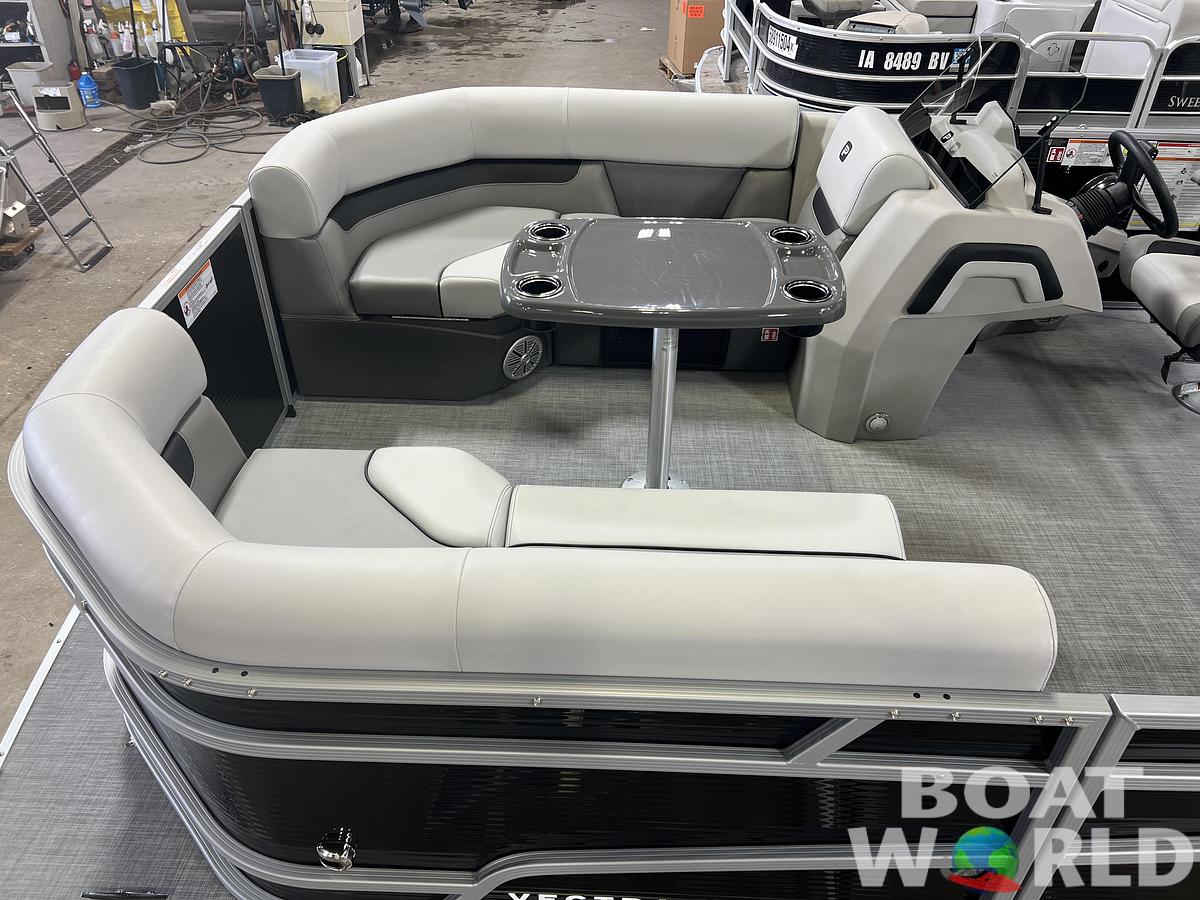 2026 Princecraft Vectra 21 RL Swingback Lounge Pontoon & Mercury 4-Stroke EFI