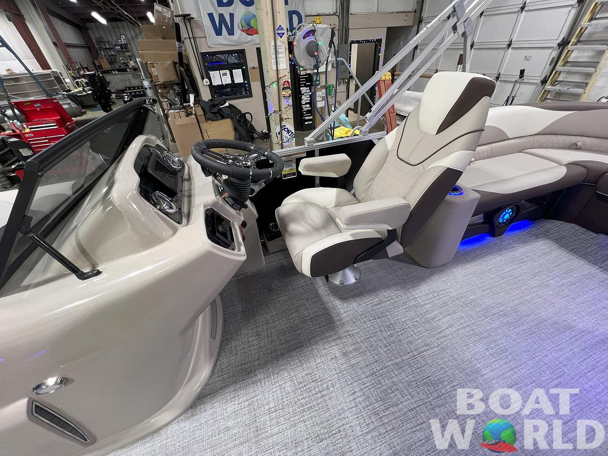 2026 Tahoe LTZ 2385 Elite Windshield Tritoon $52995