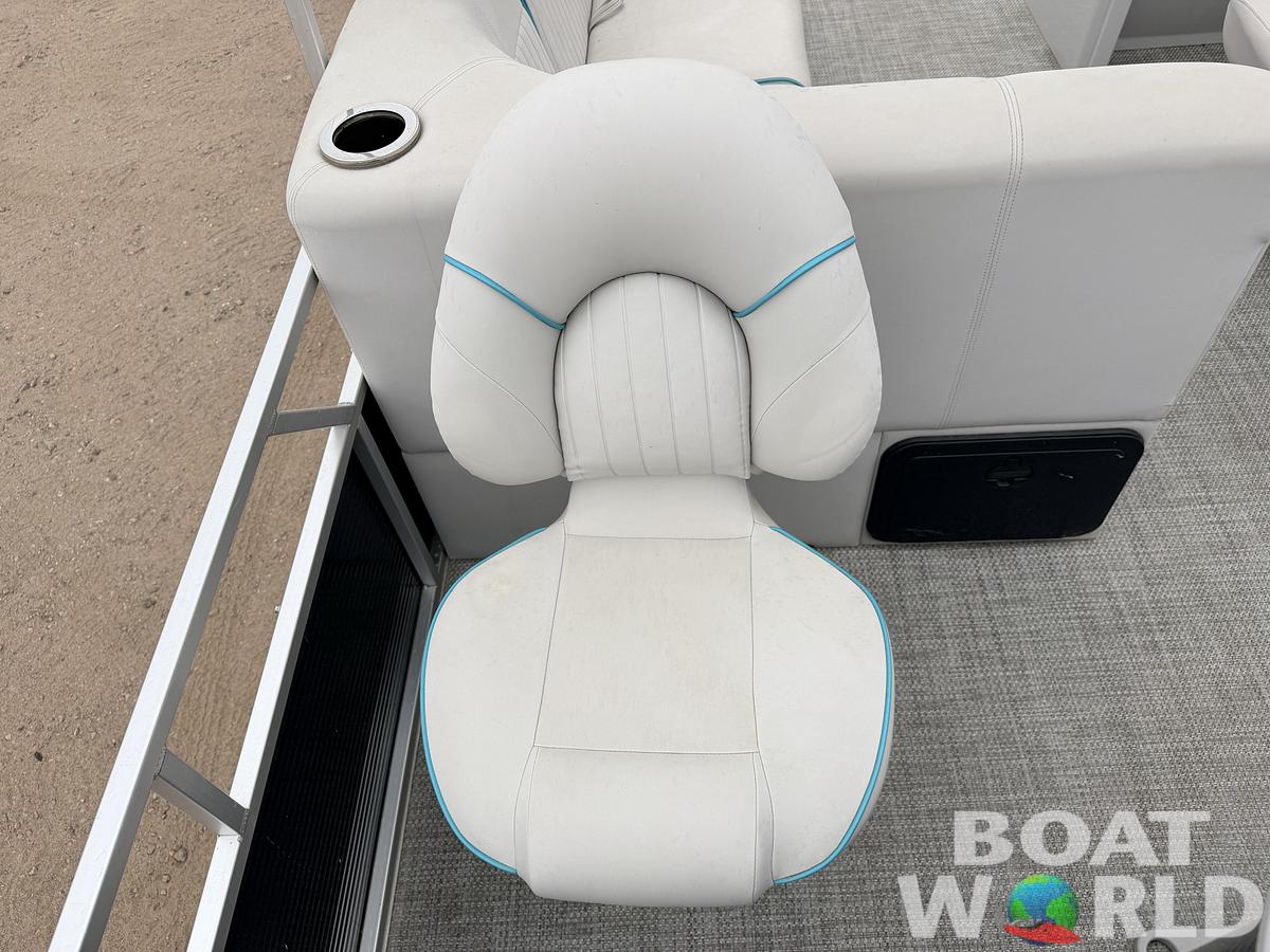 Used 2019 Qwest 822 Fish & Cruise Tritoon & 150HP Honda 4Stroke - $39,995