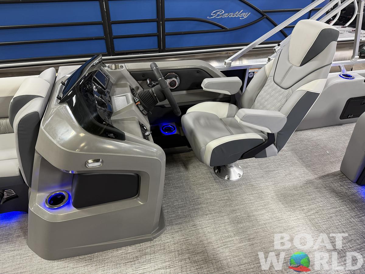 2025 Tahoe Pontoons LTZ 2385 Swingback (VRL) Tritoon & Honda 4-Stroke EFI