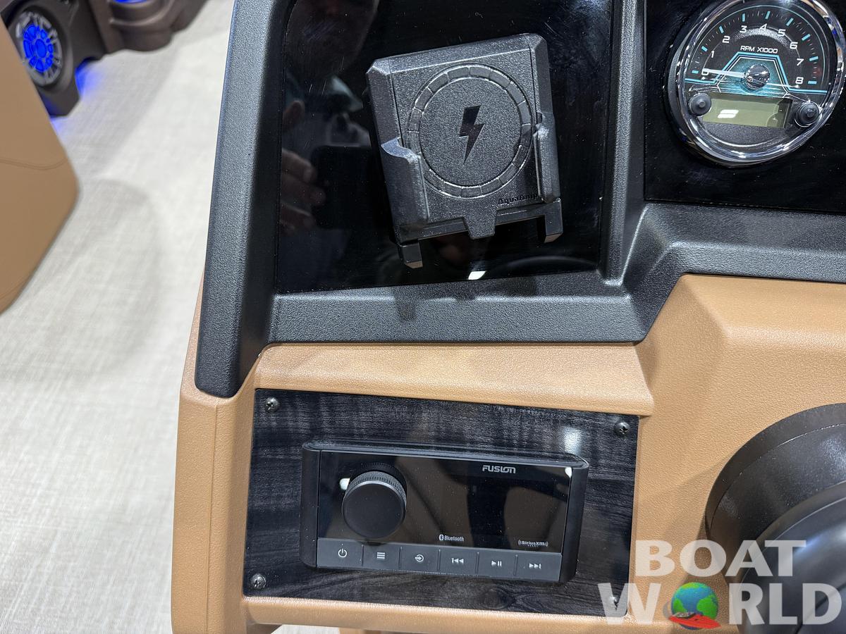 2027 Tahoe LTZ VRB Swingback Tritoon & Honda $53995