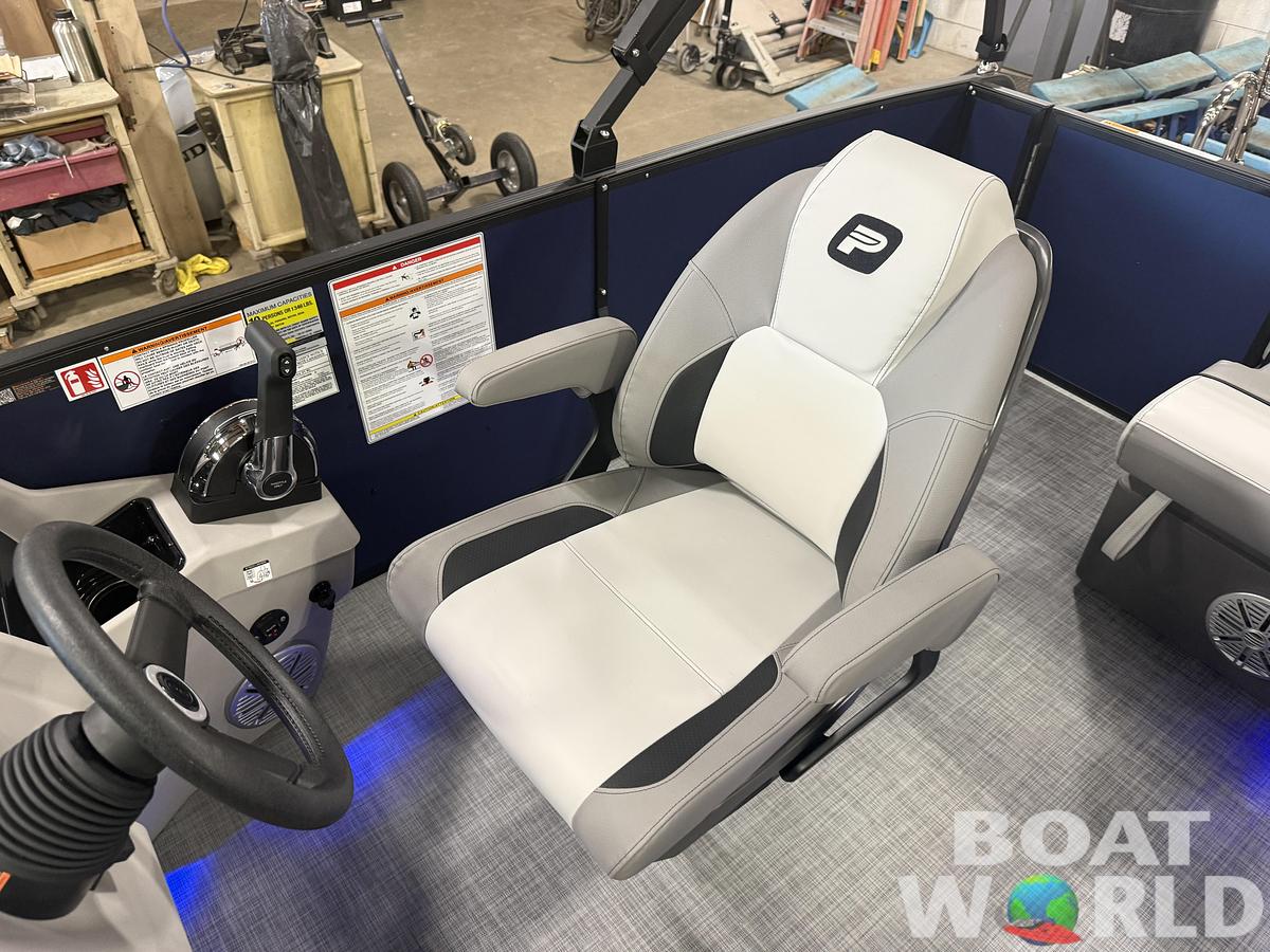 2027 Princecraft Vectra 21 RL Swingback Dinette $34995