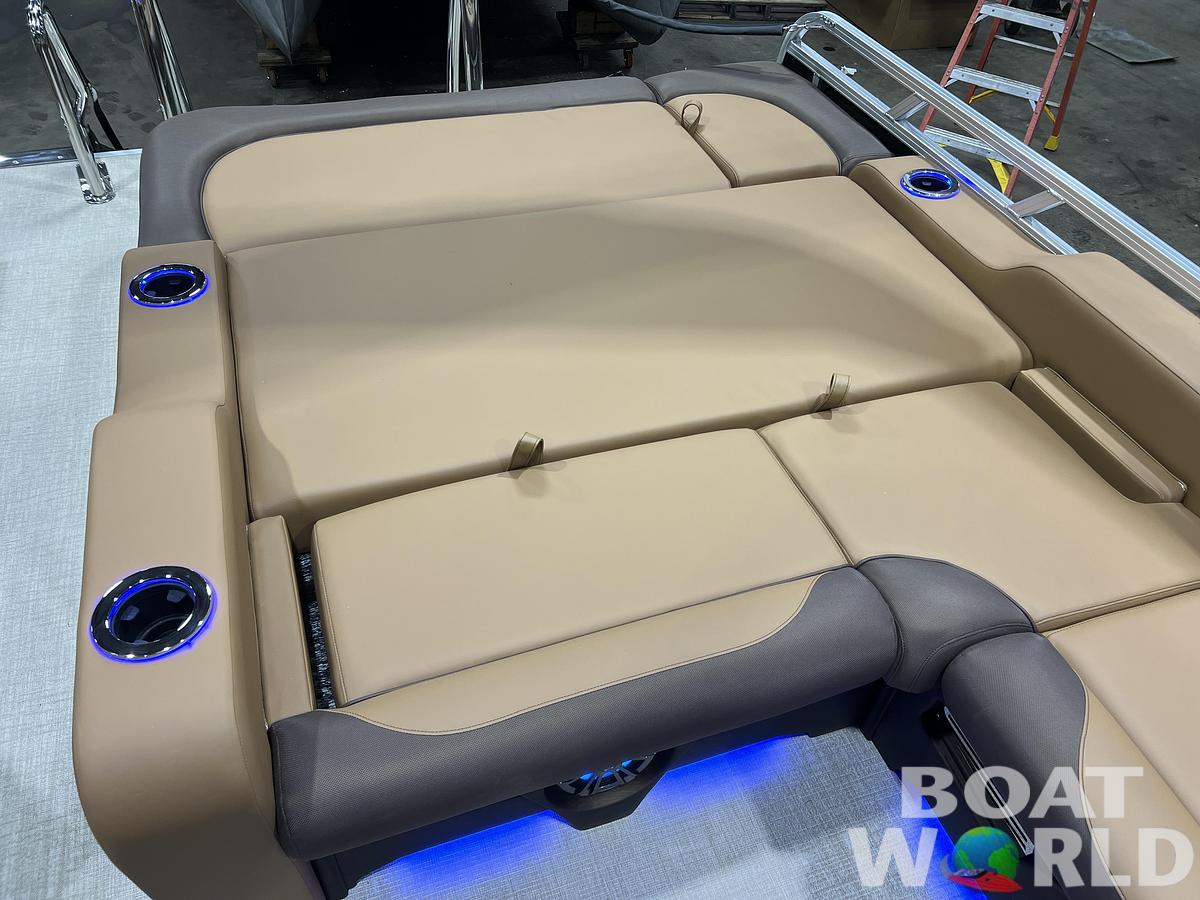 2026 Tahoe Pontoons LTZ 2385 Swingback (VRB) Tritoon