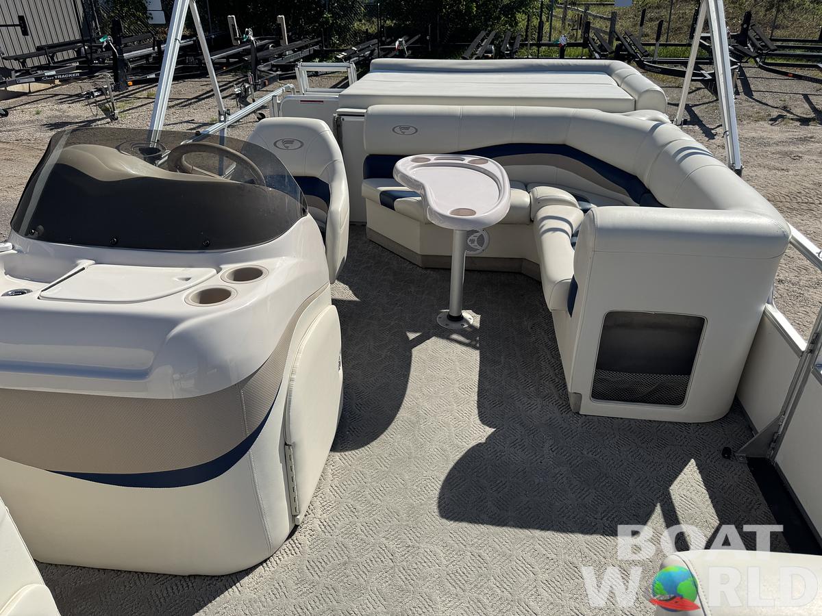 Used 2004 Fisher 220 Freedom Pontoon