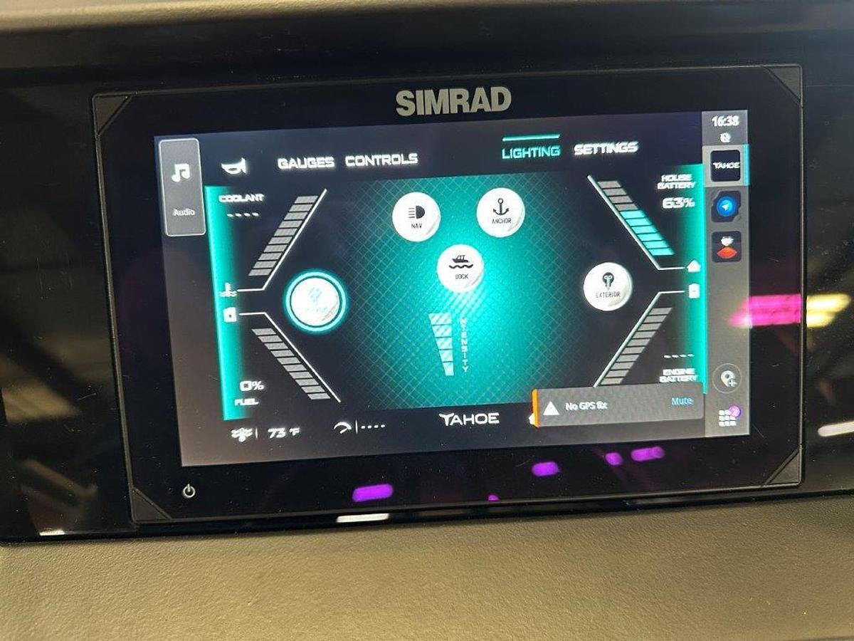 2025 Tahoe Pontoons Cascade 2385 Quad Lounge Shift SS Tritoon & Honda 4-Stroke EFI