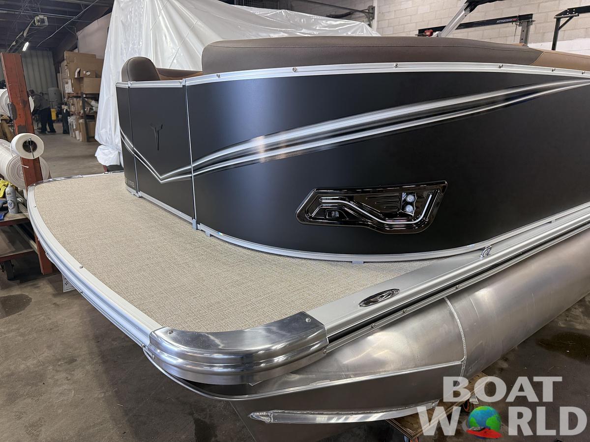 2026 Tahoe Pontoons LTZ 2385 Swingback (VRB) Tritoon 
