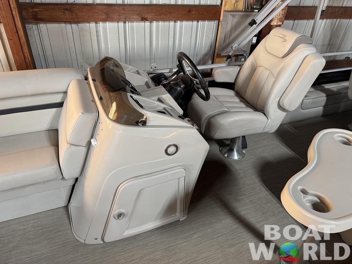 Used 2017 Bennington  22 SS Pontoon with 90HP Yamaha Fourstroke EFI