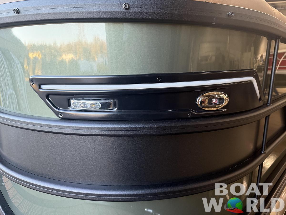 2026 Bentley Pontoons Elite 223 Admiral Quad Lounge Tritoon