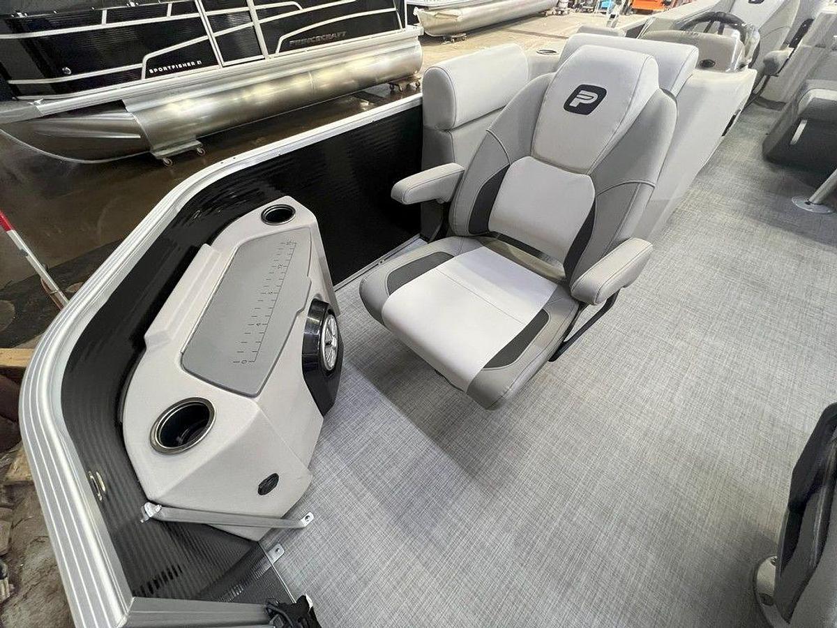 2025 Princecraft 21 Sportfisher 4-S Quad Fish Pontoon & Mercury 4-Stroke EFI