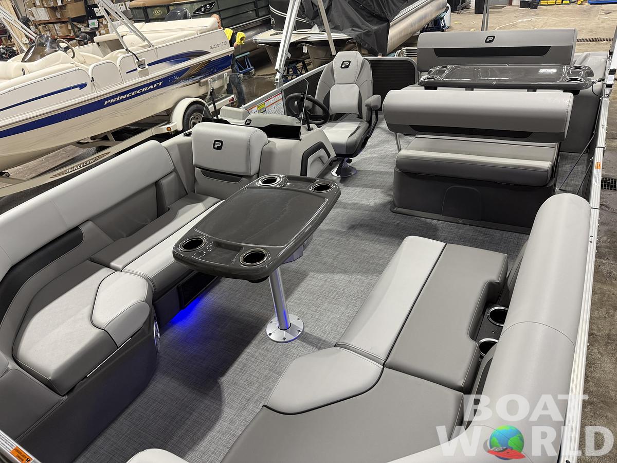 2026 Princecraft Vectra 21 RL Swingback Dinette Pontoon 