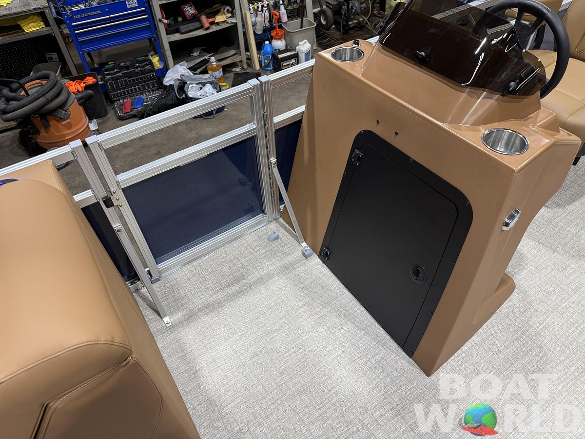2026 Tahoe Sport 2385 Rear Fish Tritoon $46995