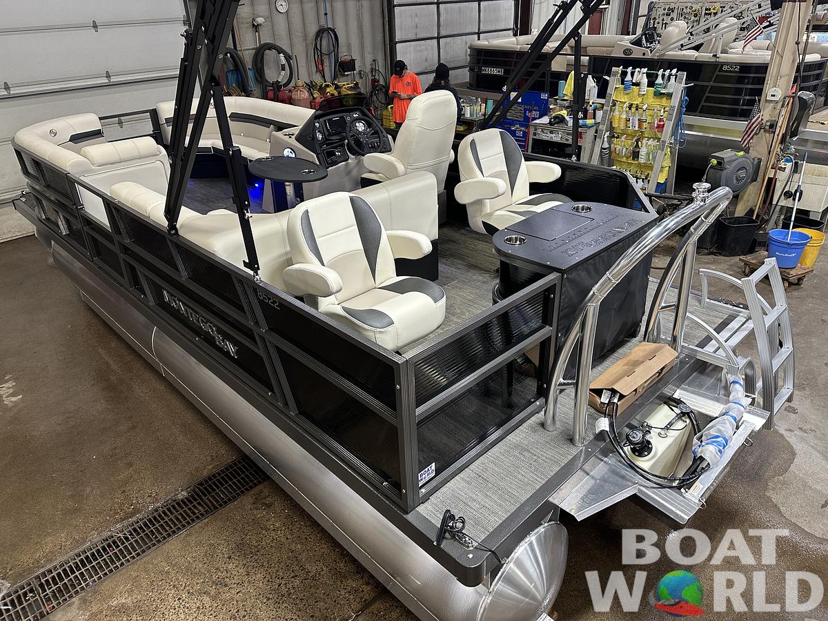 2025 Montego Bay 8522 Fish & Cruise Tritoon & Honda 150HP 4-Stroke EFI