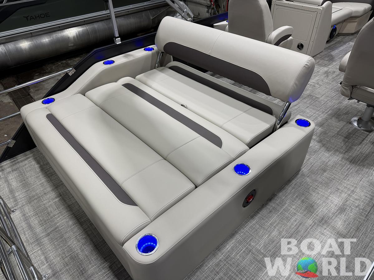 2026 Bentley Pontoons Legacy 220 Swingback 
