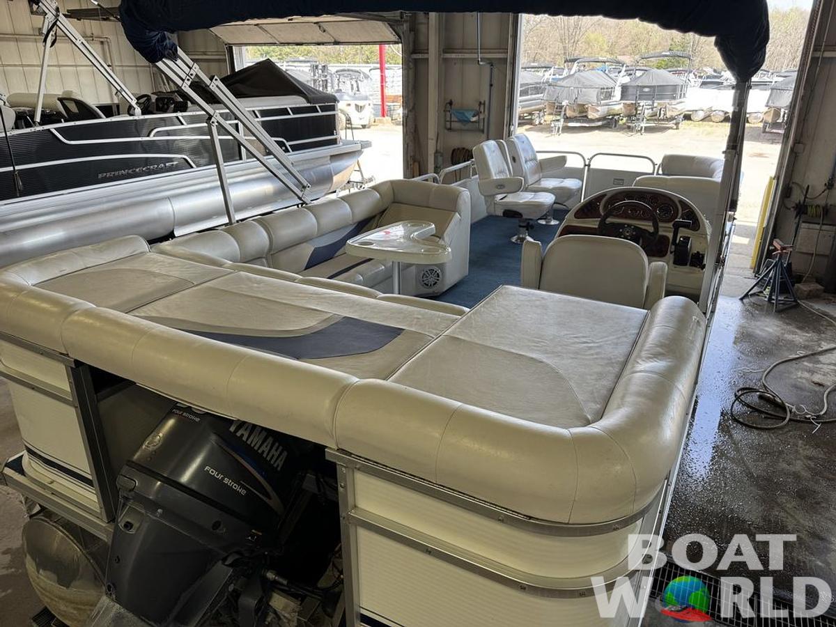 Used 2006 Weeres SunDeck 220 Pontoon