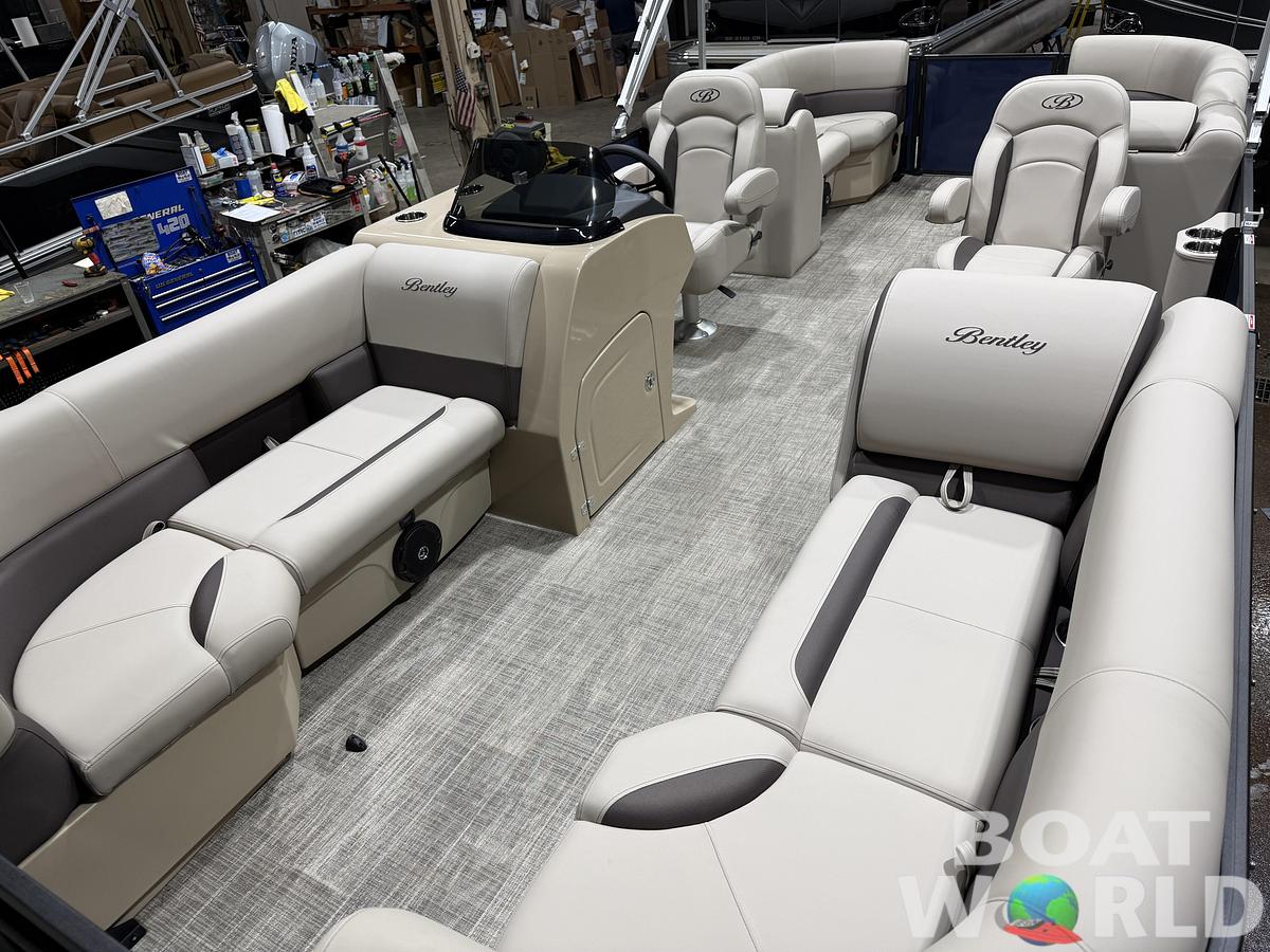 2026 Bentley Legacy 220 Navigator Quad Lounge Pontoon $36995