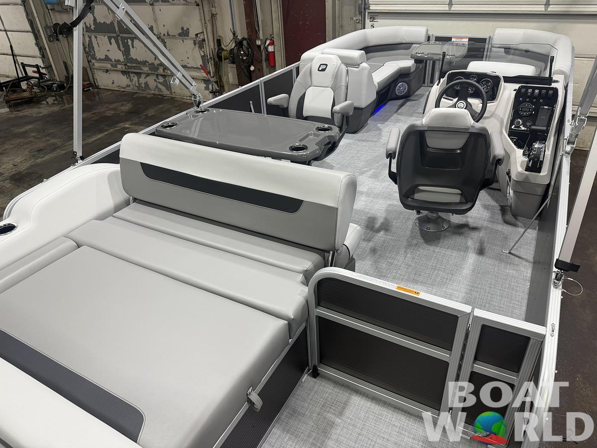 2026 Princecraft Vectra 23 RL SS Swingback Tritoon