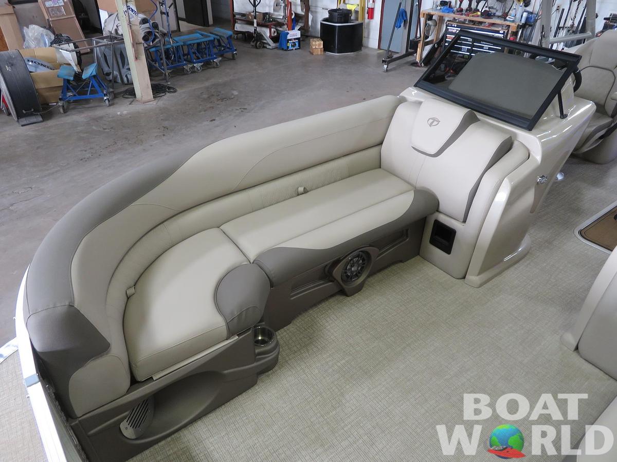 2024 Tahoe Pontoons LTZ 2385 Elite Windshield Tritoon & Suzuki 200HP 4-Stroke EFI