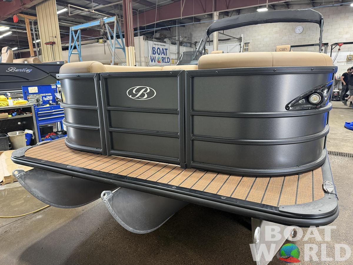 2027 Bentley 300hp Swingback Legacy 243 Tritoon $69995