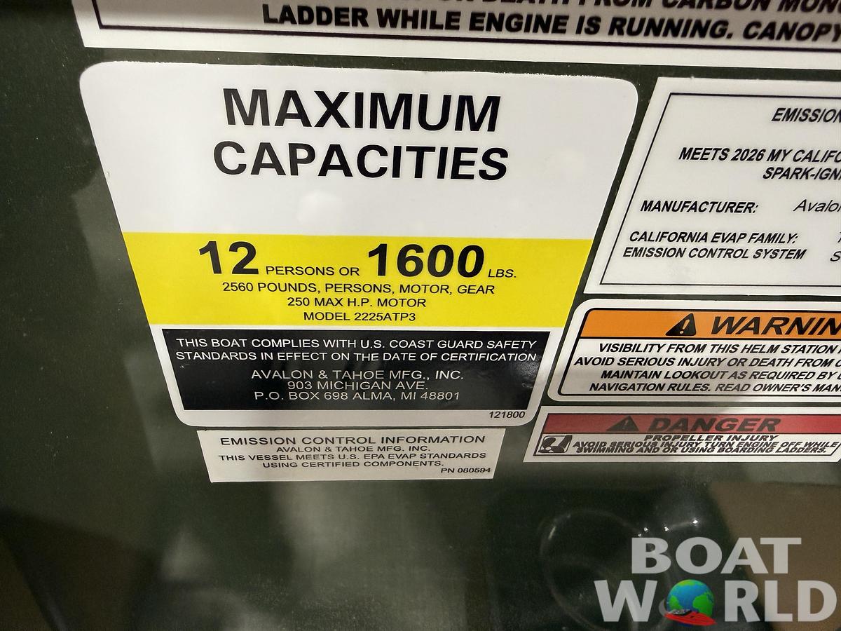 2026 Tahoe Pontoons LTZ 2385 Elite Windshield Tritoon 