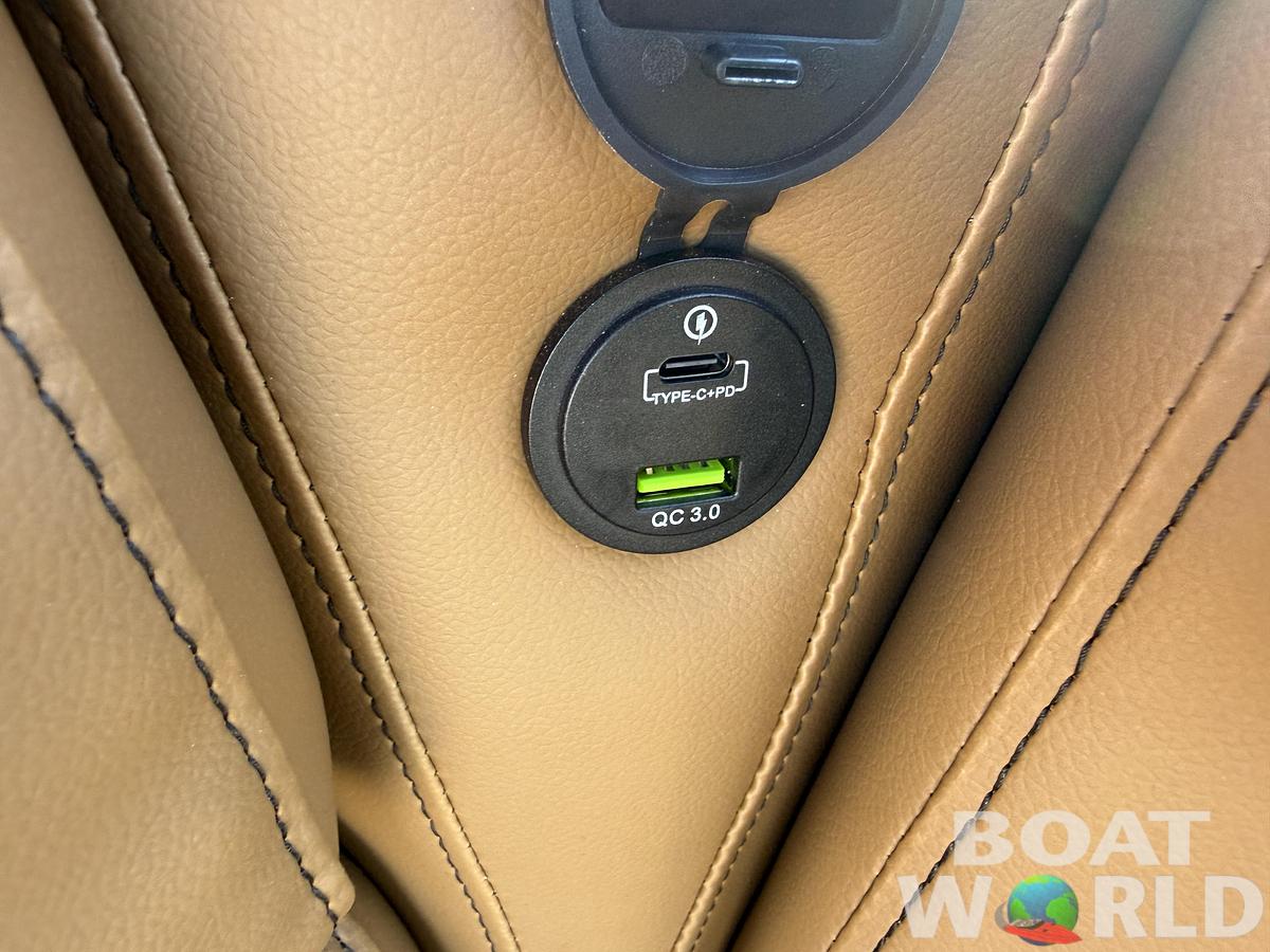 2026 Tahoe Pontoons Sport 23' Fish & Cruise & Honda 4-Stroke EFI