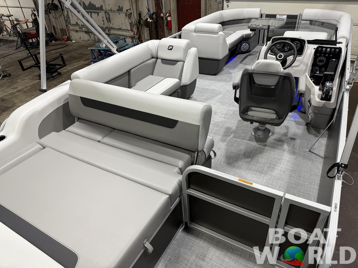 2026 Princecraft Vectra 23 RL Lounge Swingback Tritoon 