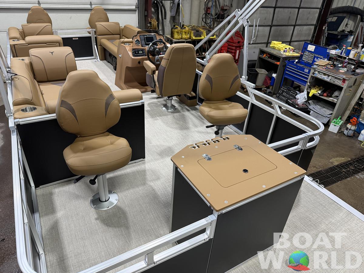 2027 Tahoe Sport Fish & Cruise 23E80 Pontoon $33995