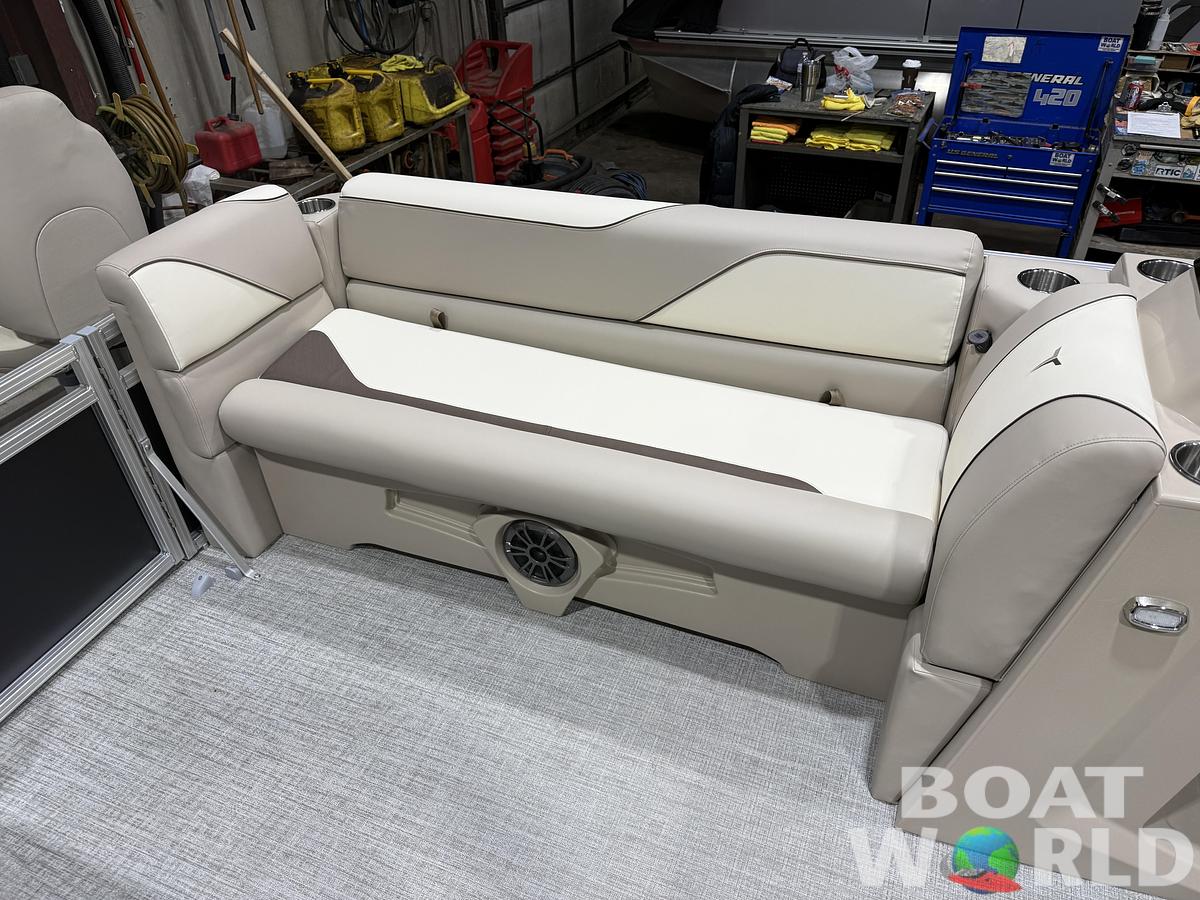 2026 Tahoe Sport Fish & Cruise 23E80 Pontoon $33995
