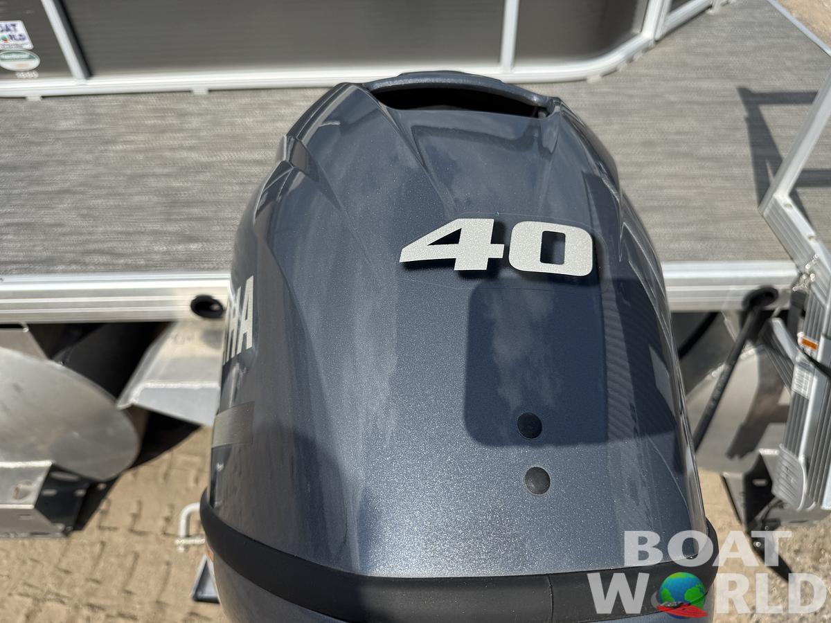 Used 2021 Sweetwater 1880 Pontoon