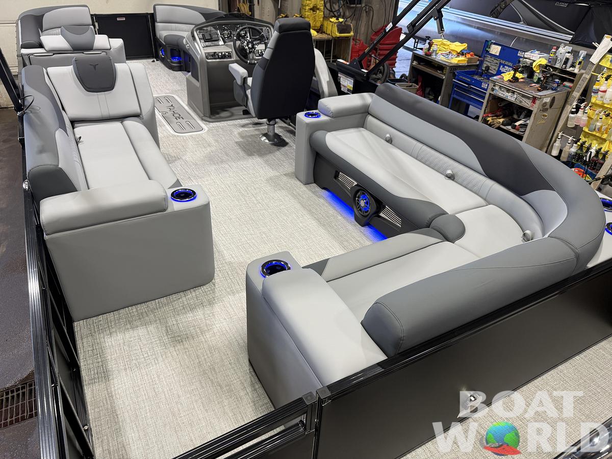 2027 Tahoe LTZ 2585 Elite Cruise Tritoon 300HP $69995