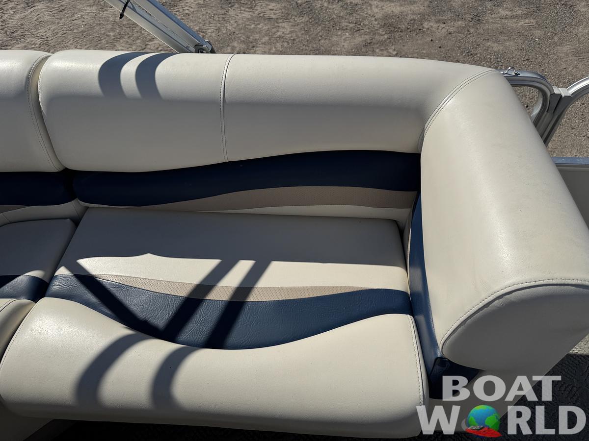 Used 2004 Fisher 220 Freedom Pontoon