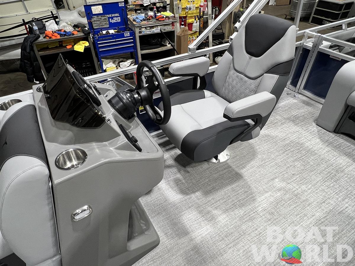 2026 Tahoe Pontoons Sport 2180 Swingback (VRB) 