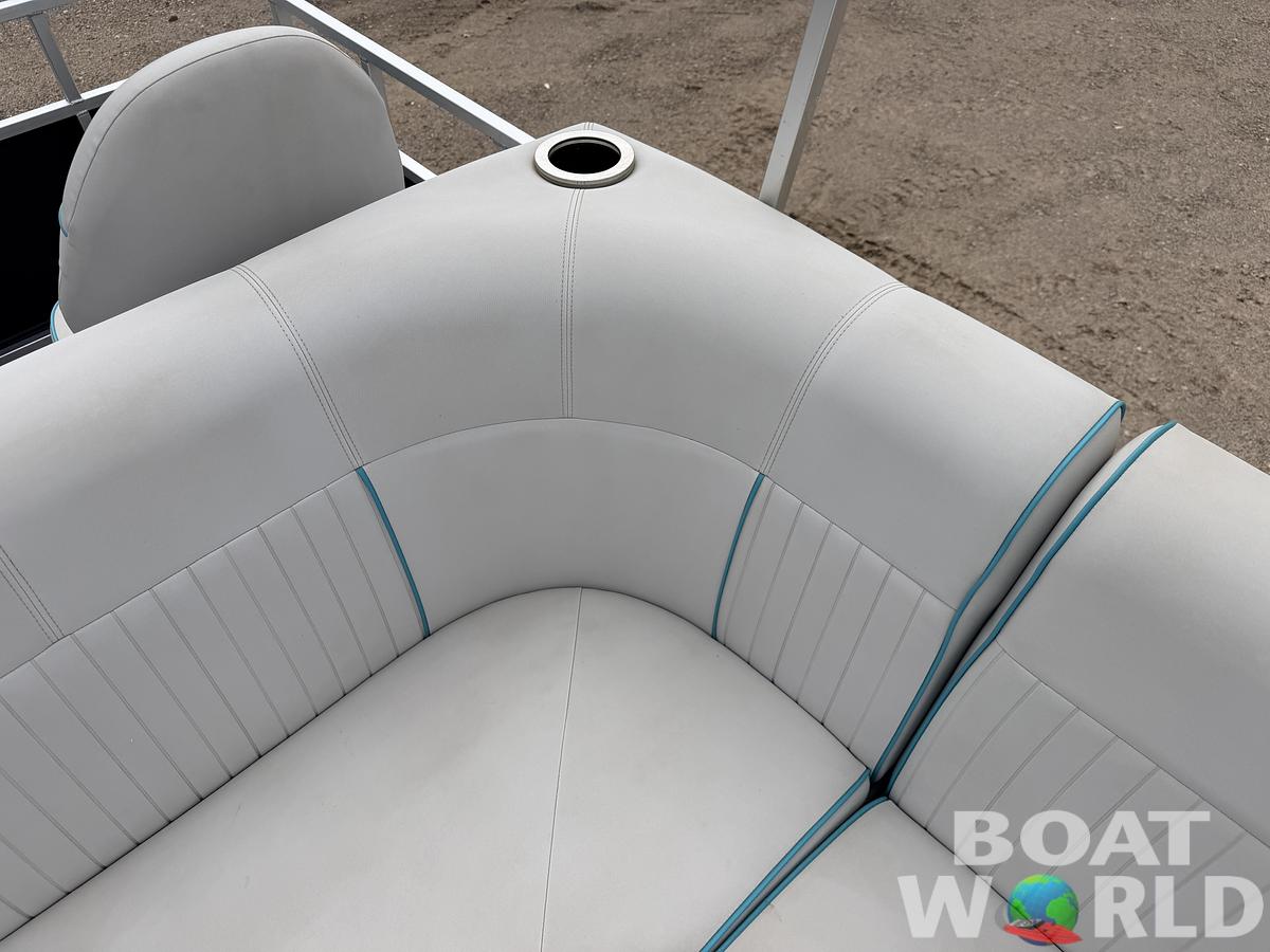 Used 2019 Qwest 822 LS Tritoon & 150HP Honda 4Stroke -$29,995