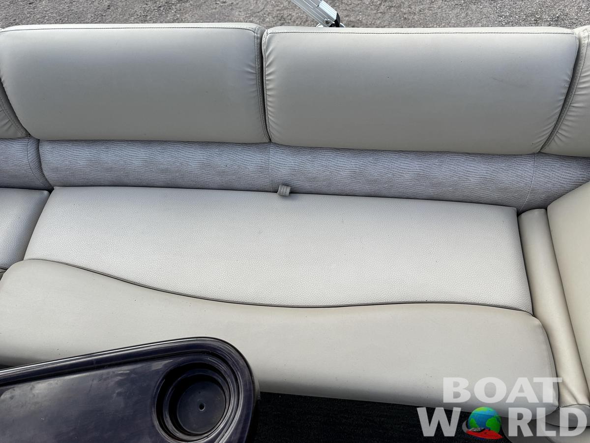 Used 2014 Bennington 22 SLX Pontoon